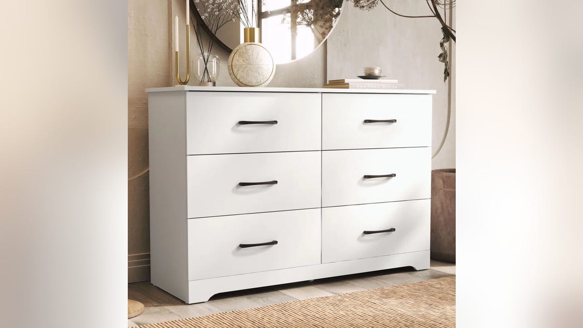 Keep your room tidy with this storage unit.