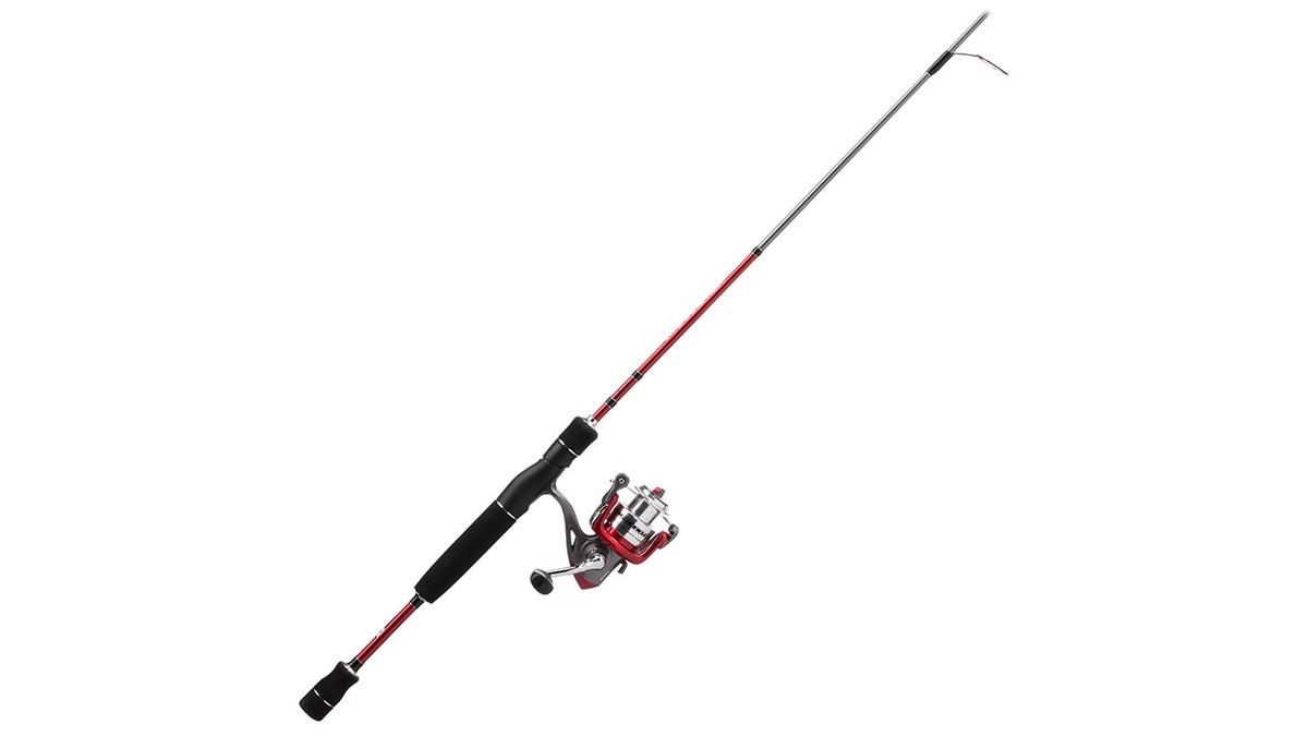 An ultra-light fishing pole that’s ideal for first-timers. 