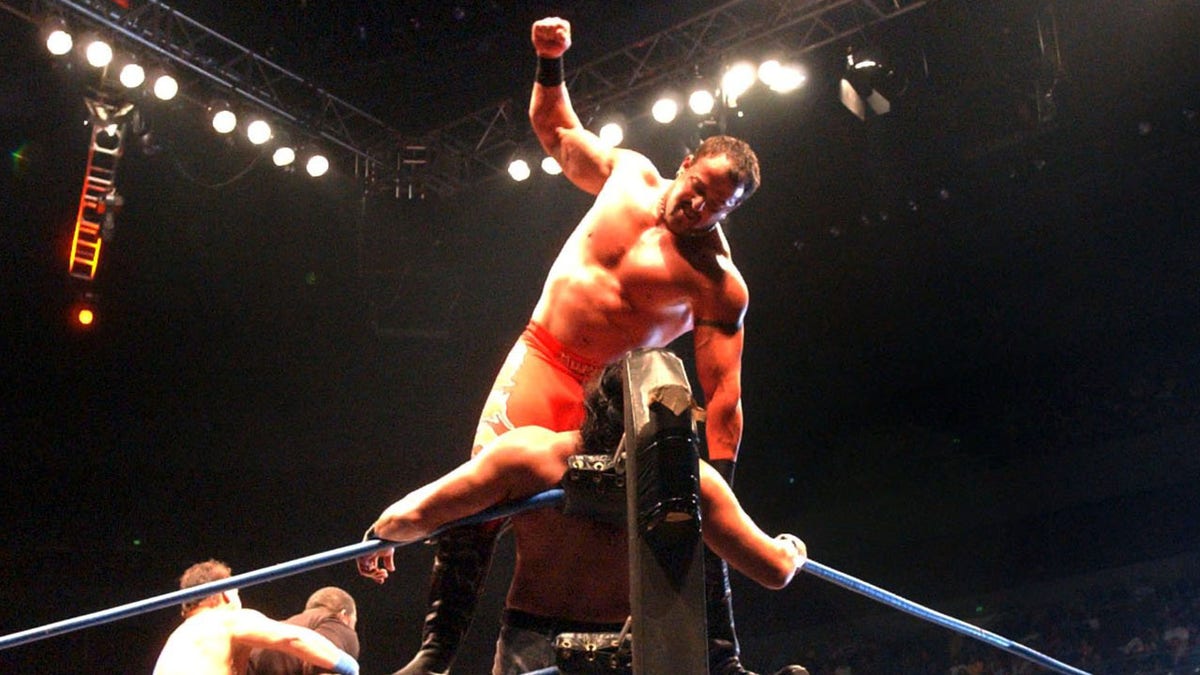 Buff Bagwell dishes out the punishment