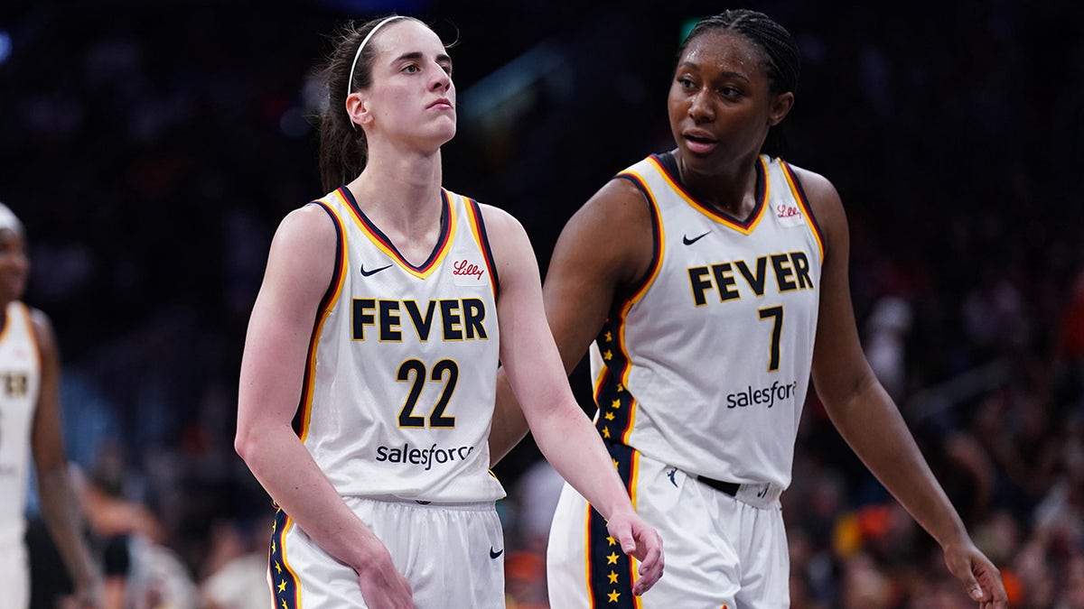 Caitlin Clark and Aliyah Boston