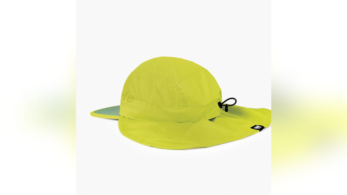 This hat comes with a removable neck shield.