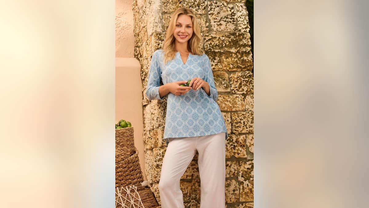 A tunic you can wear everywhere.