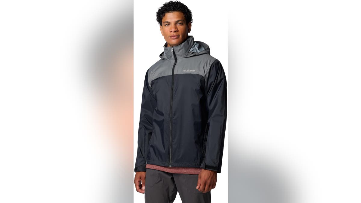 Stay dry through the whole workday.