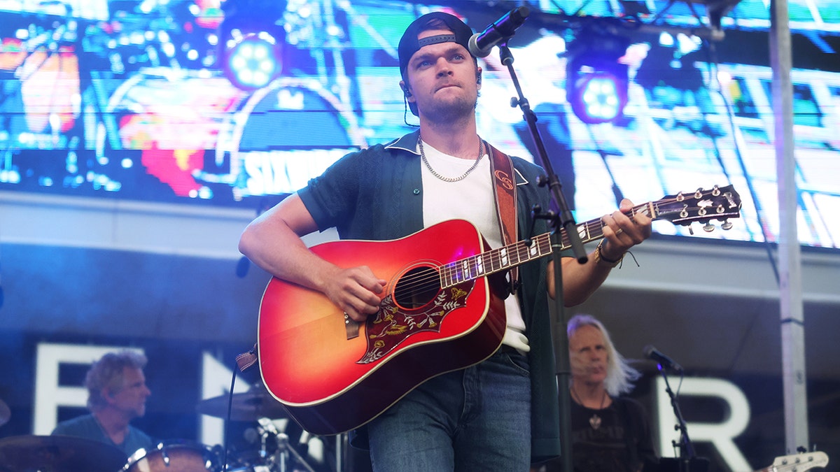 Conner Smith gana el premio ACM