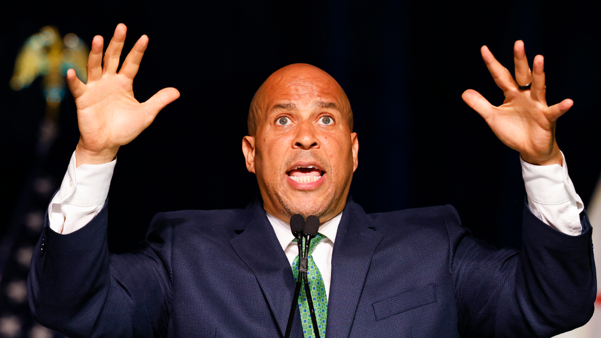 Cory Booker does dramatic pose