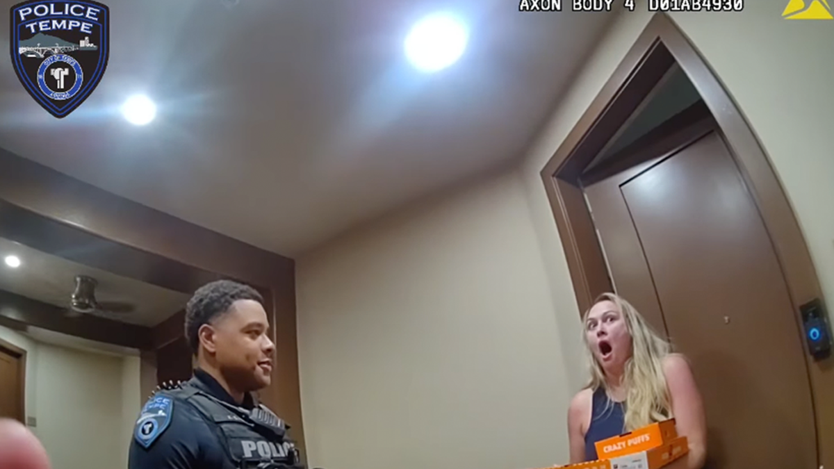 Tempe police officers pizza delivery