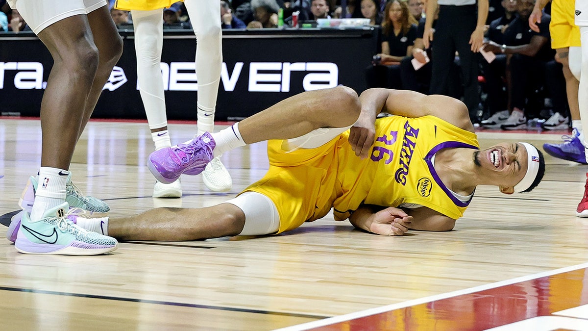 Darius Bazley reacciona