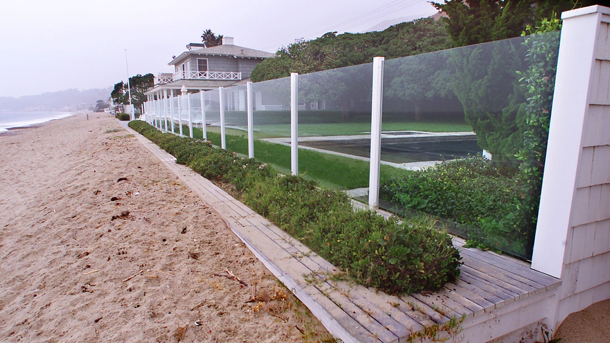 The outside of David Geffen's home
