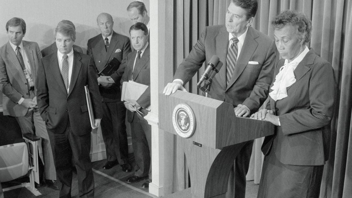Gergen with Reagan