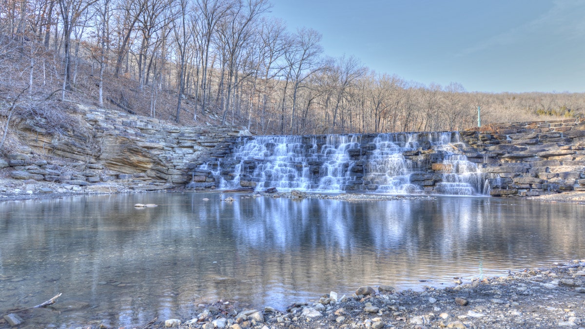 Devil's Den State Park