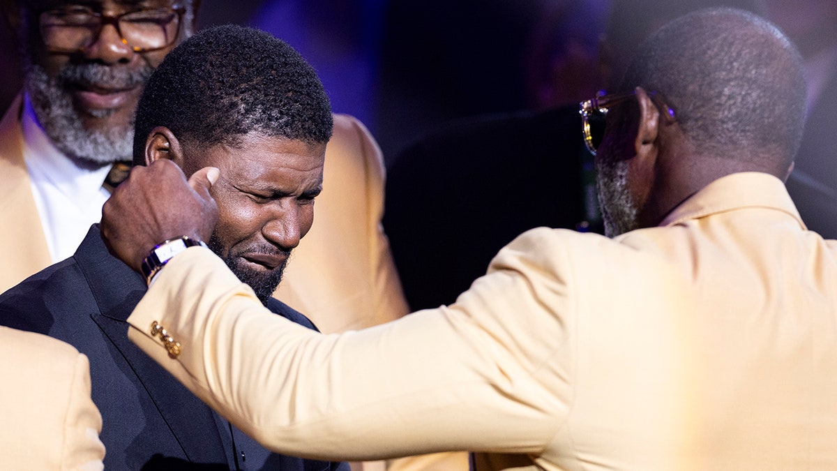 Devin Hester emotional with Deion Sanders