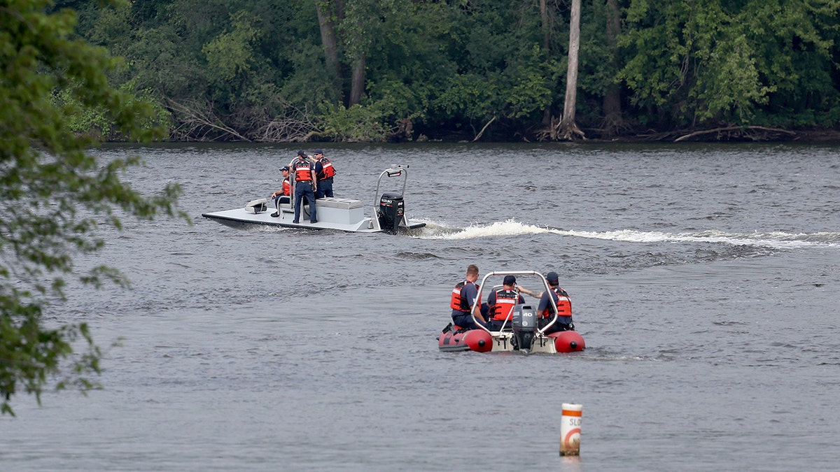 Search and rescue teams look for the body of missing persons Eliotte Heinz.