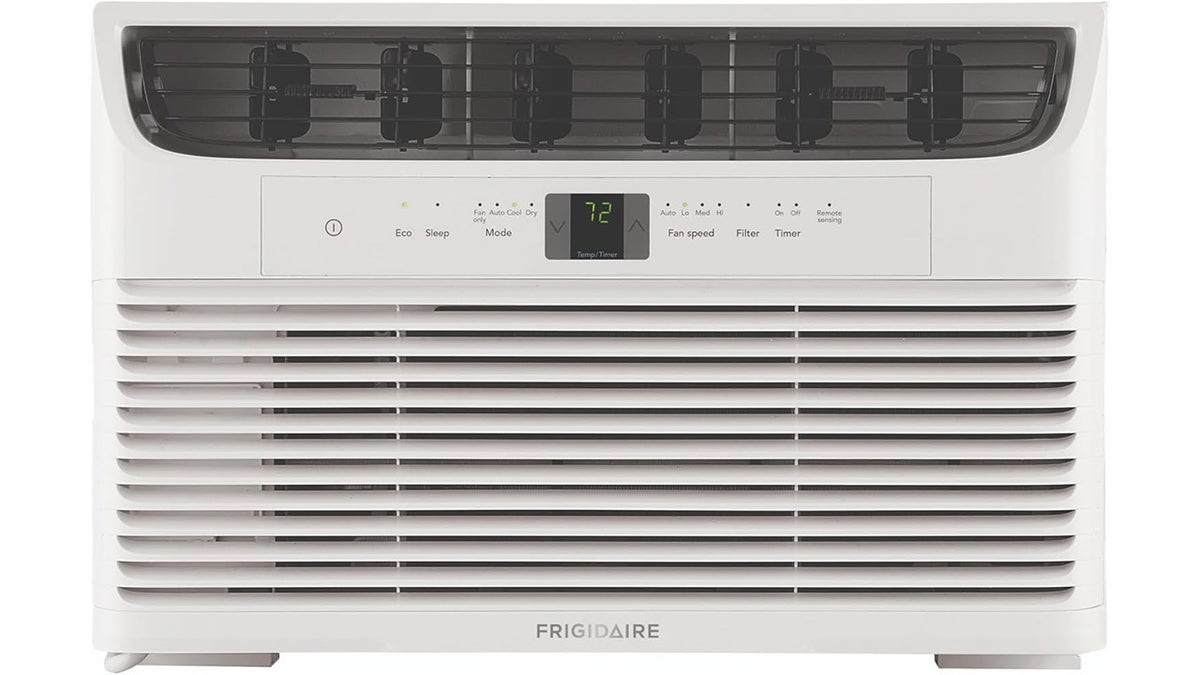 This AC allows you to customize the temperature and take advantage of ECO mode.