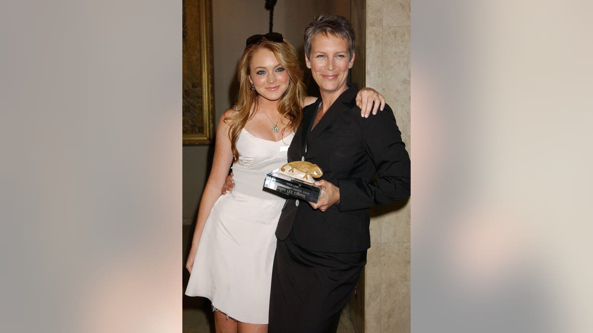 Lindsay Lohan and Jamie Lee Curtis
