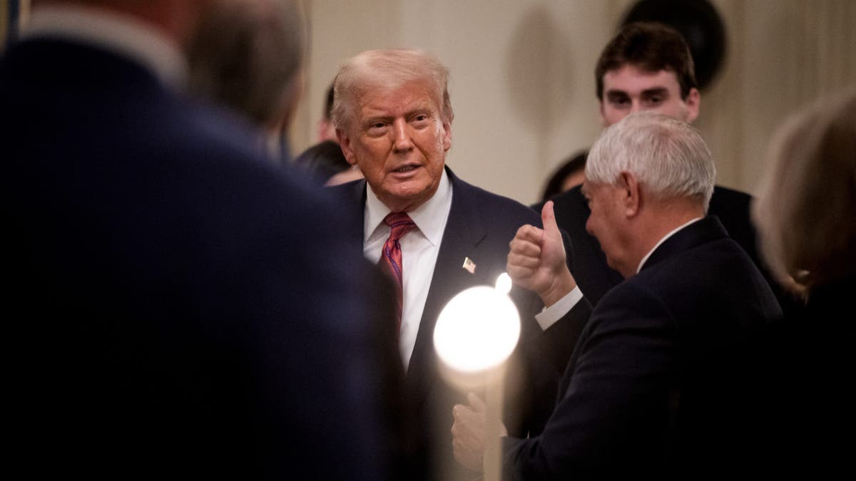 Trump speaks at White House dinner