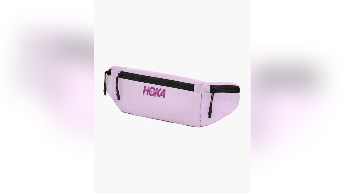 This belt is designed to stay put.