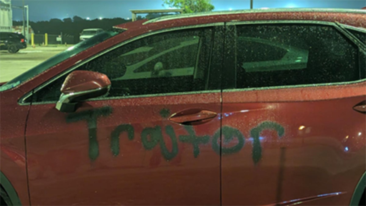 Prairieland Detention Center "traitor" graffiti