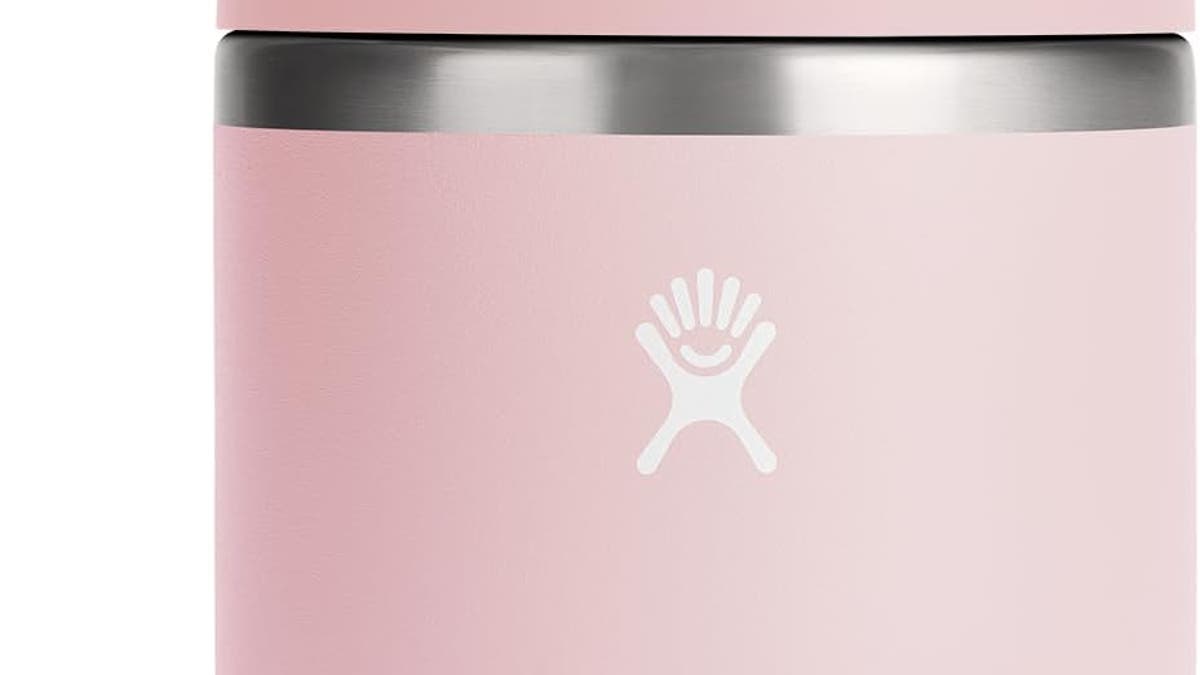 Keep your hot food well-insulated.