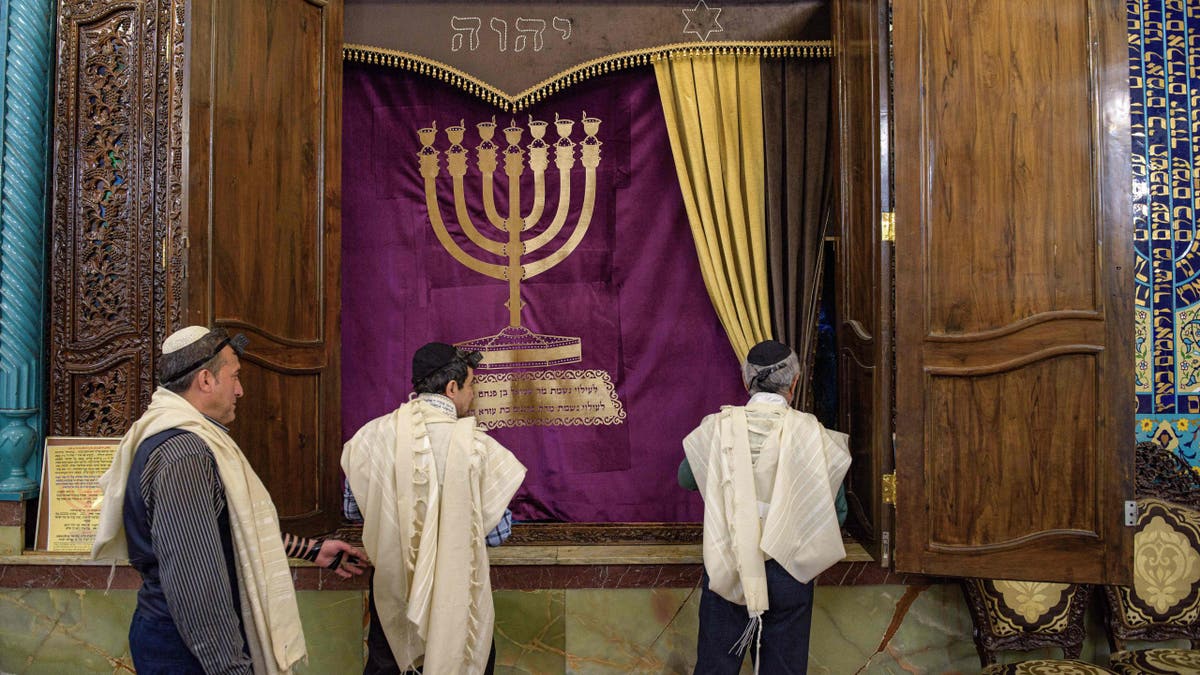 Iranian Jews in Tehran