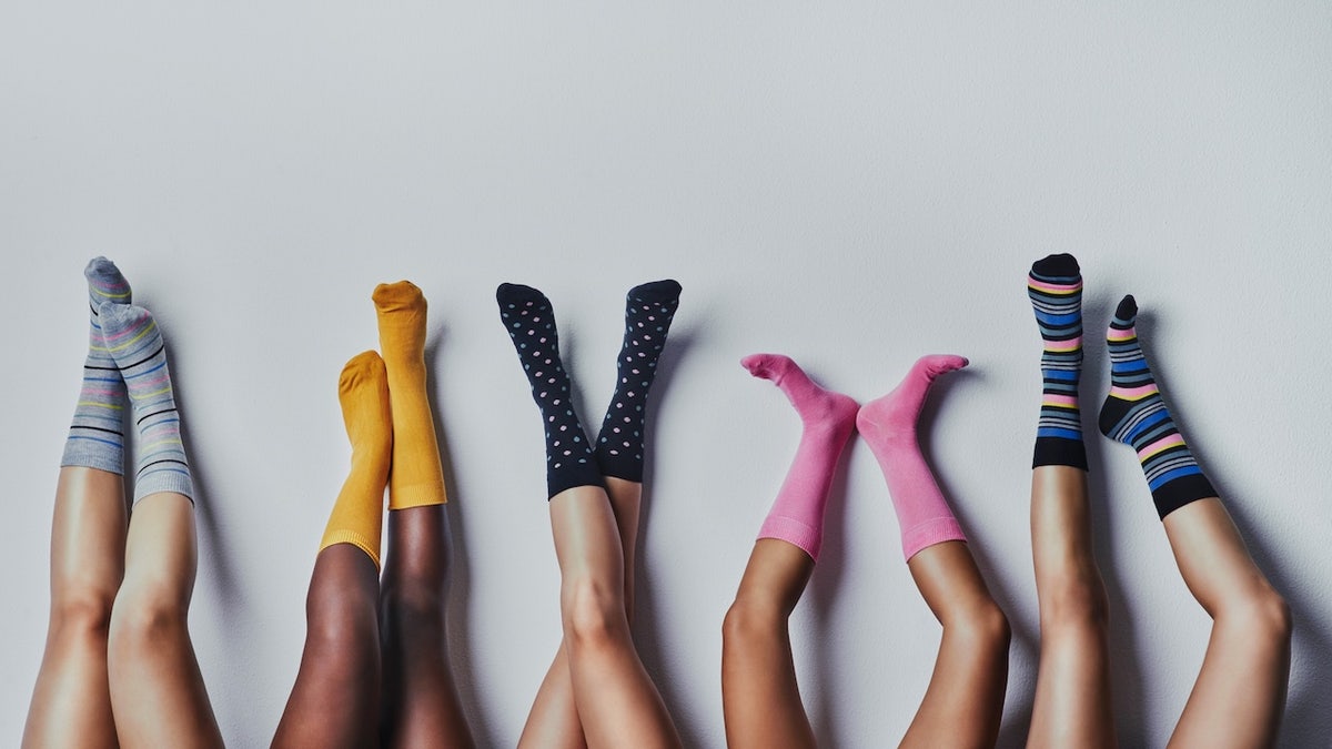 istock-socks-921765714 Best compression socks and slip-on shoes for travel