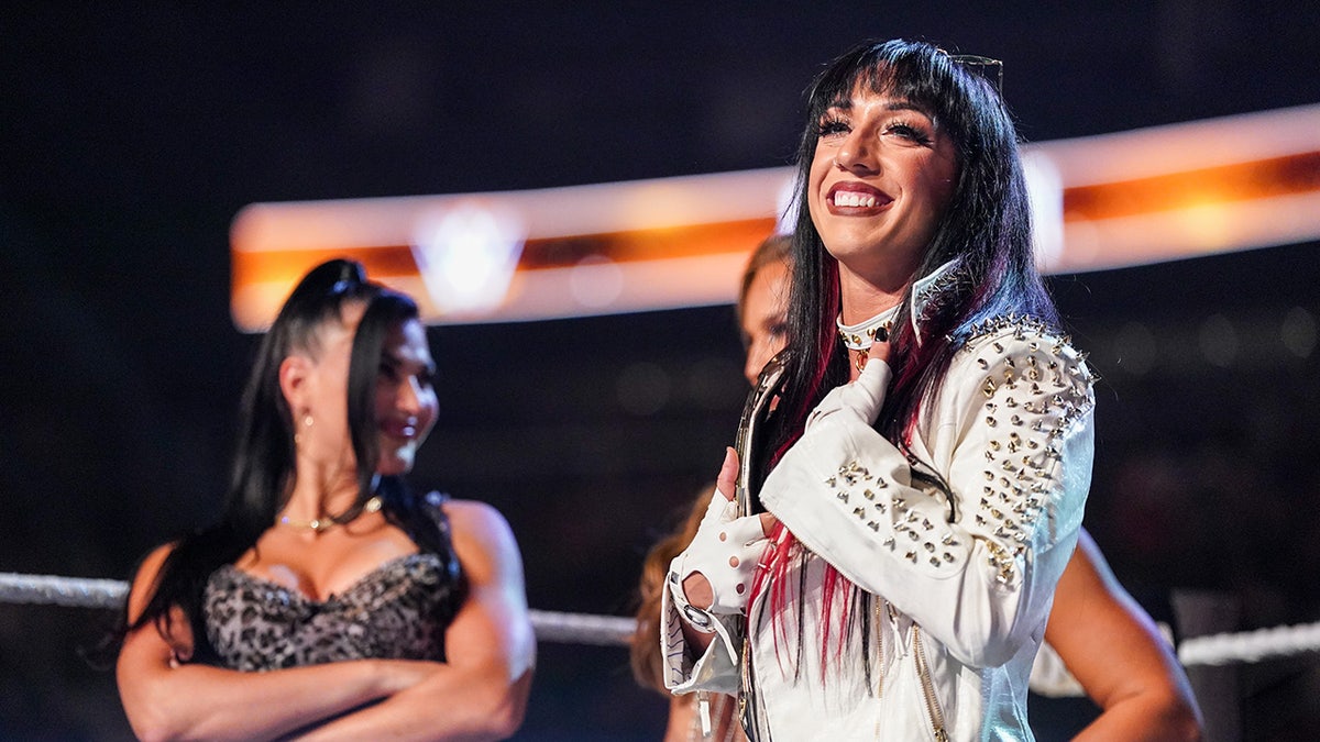 Jacy Jayne at Evolution