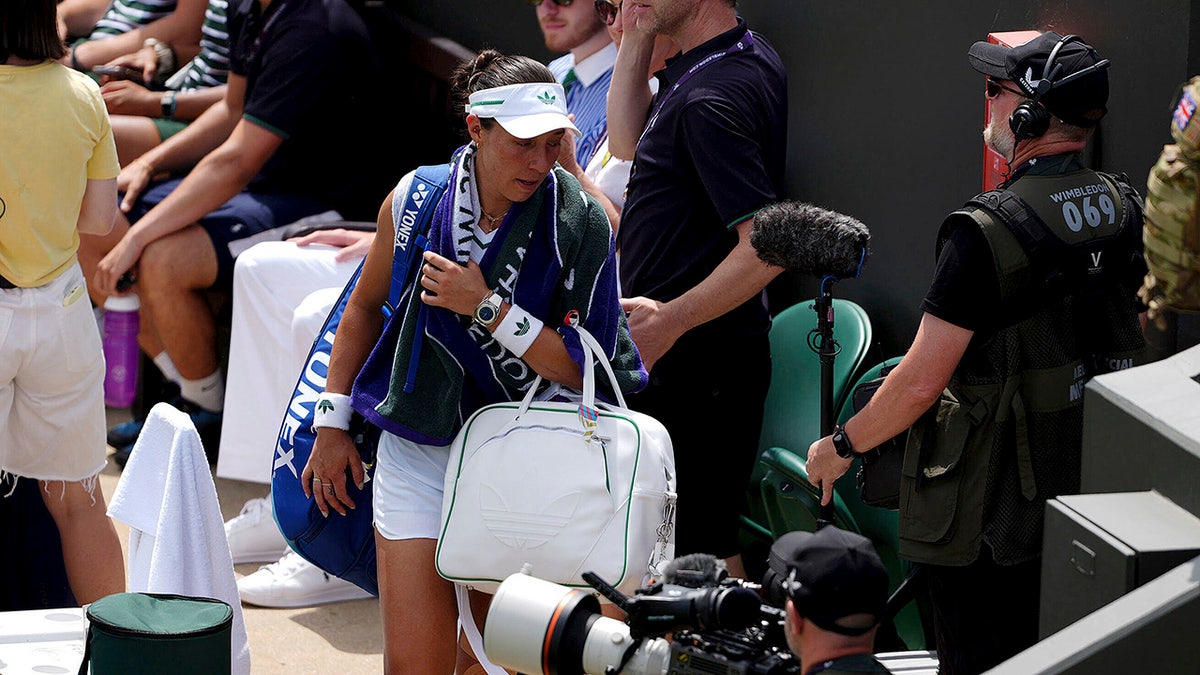 Jessica Pegula walks off court wimbeldon