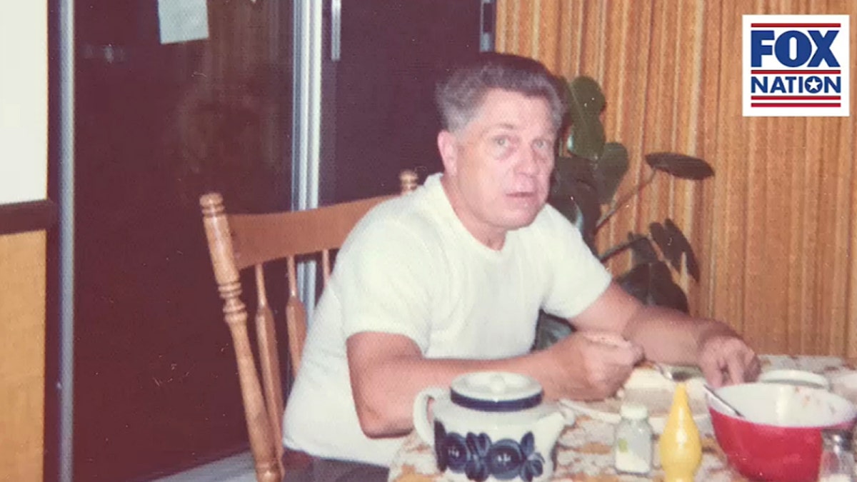 Jimmy Hoffa eating