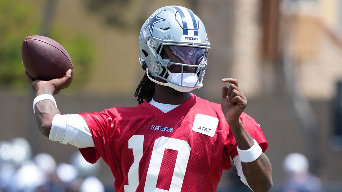 Joe Milton at training camp