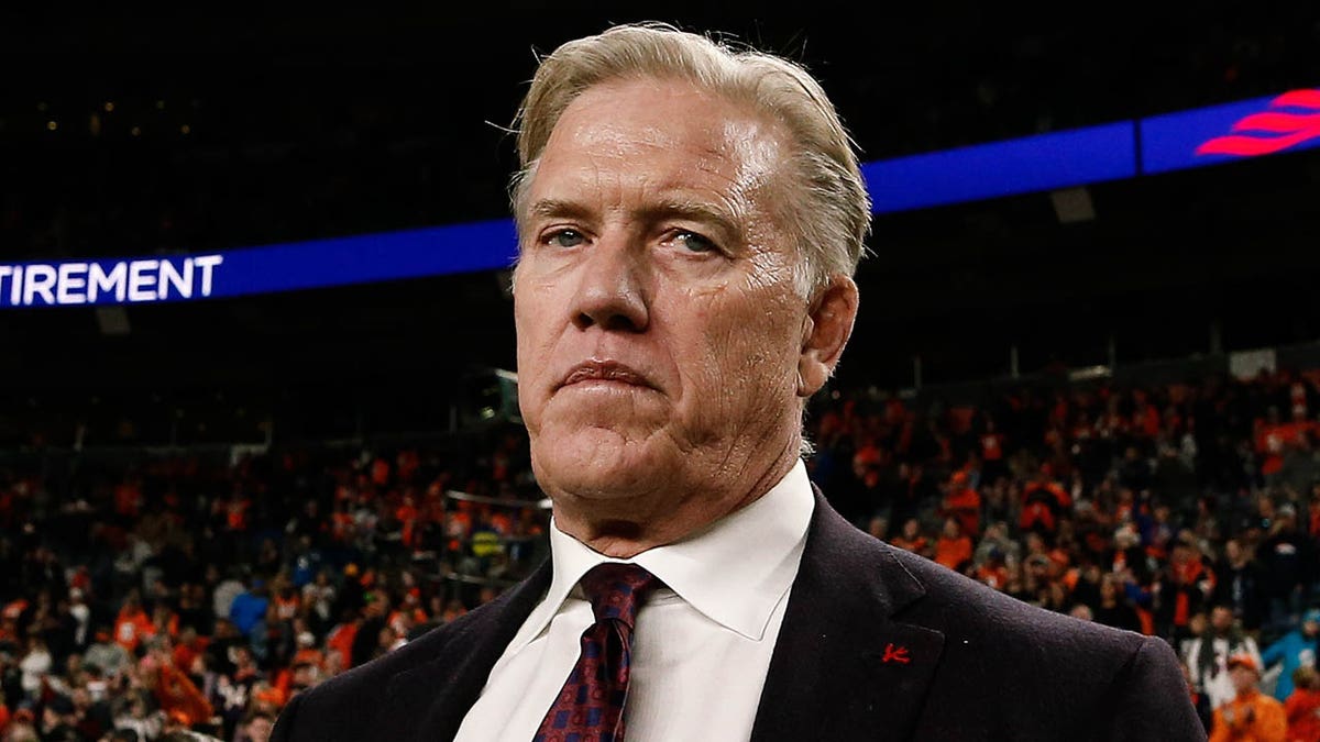 John Elway vs Lions