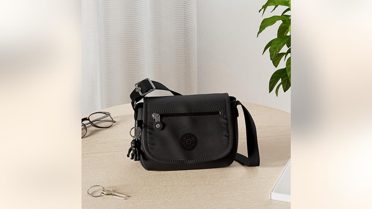 Pack this mini container for your adjacent adventure.