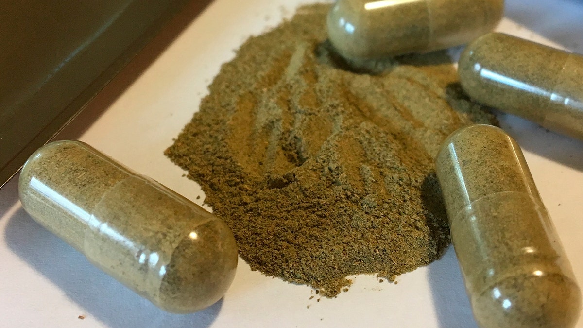 Kratom capsules