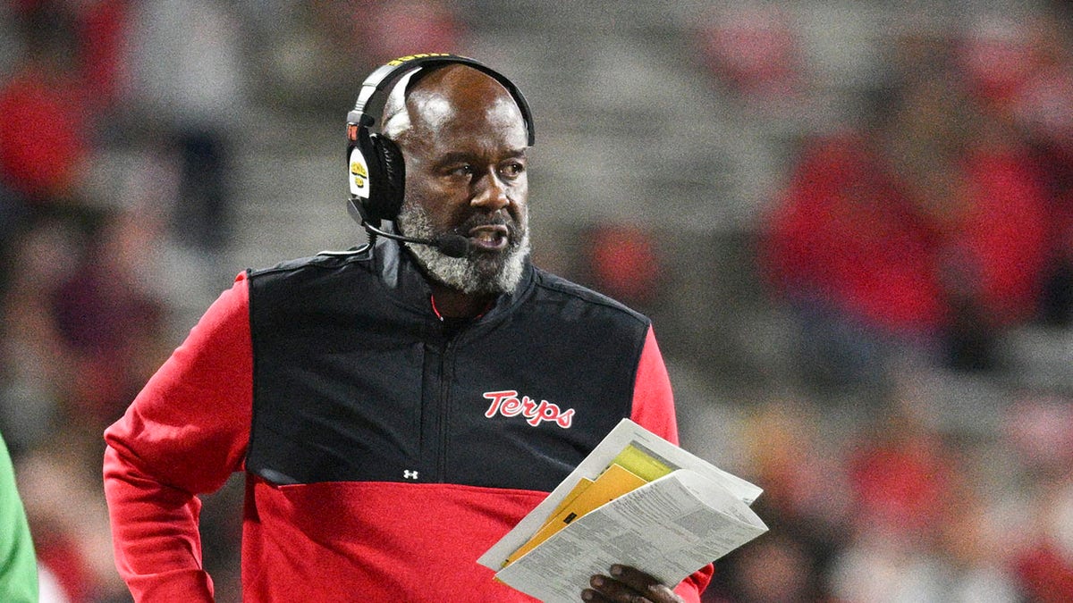 Mike Locksley on sideline