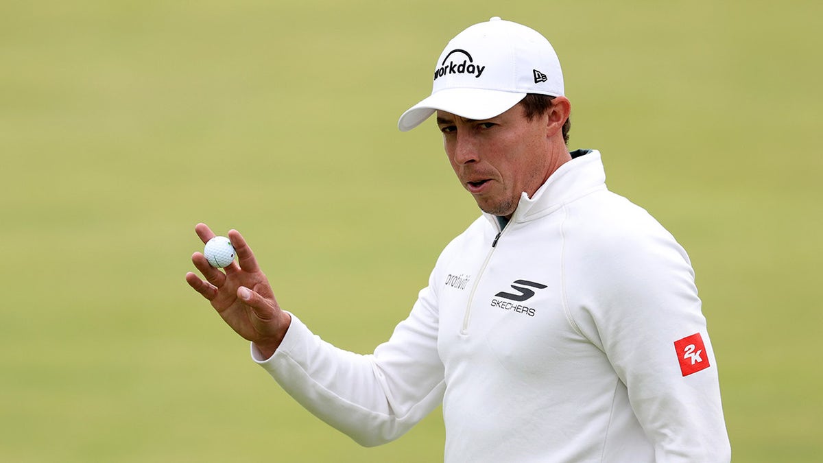Matt Fitzpatrick acknowledges crowd