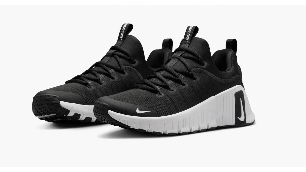 Lift, squat or run in these supportive trainers.