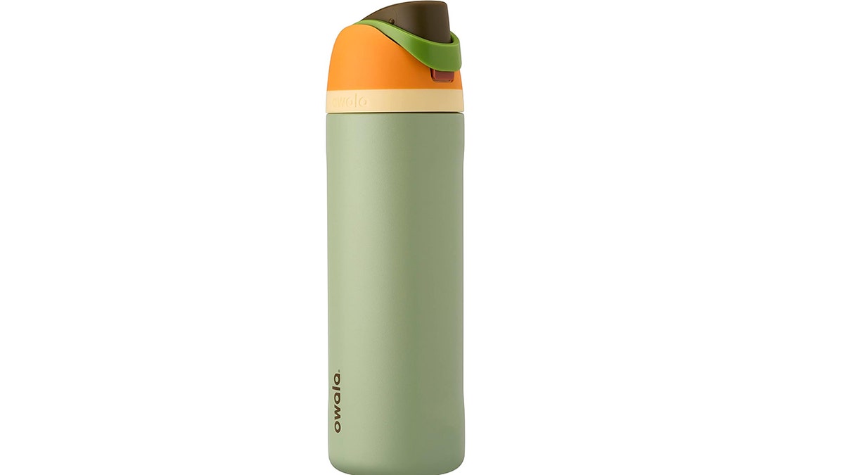 This Owala water bottle keeps drinks cold for hours. 