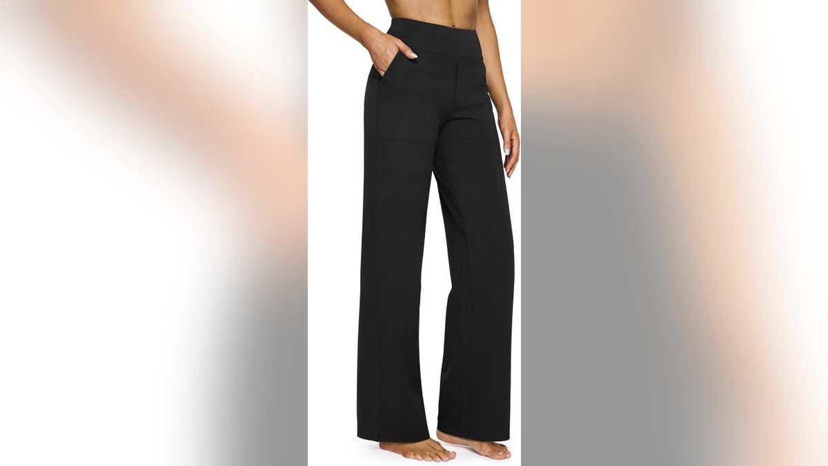 From yoga to errands, these pants do it all. 