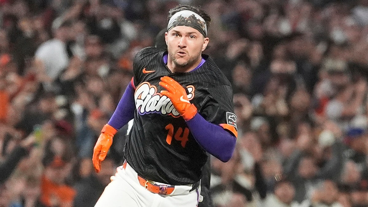 Patrick Bailey rounds the bases