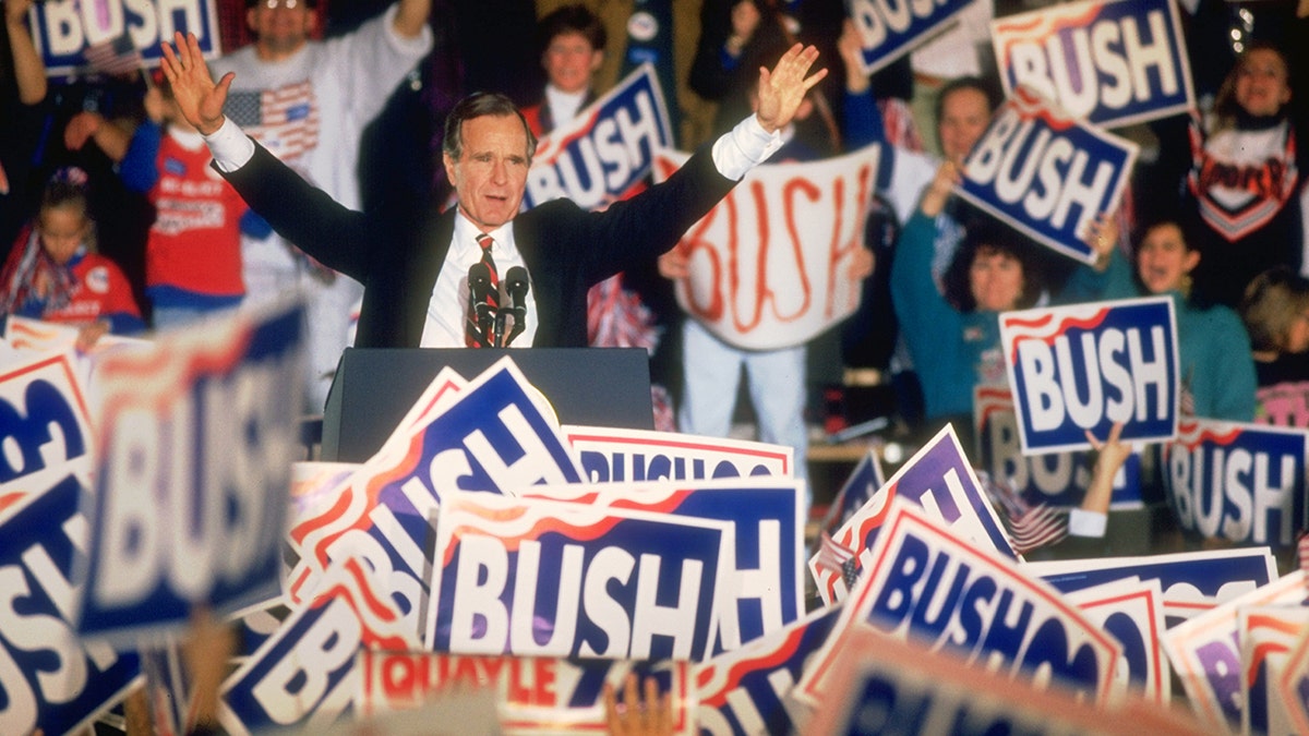 President George H.W. Bush campaigns for reelection successful 1992.