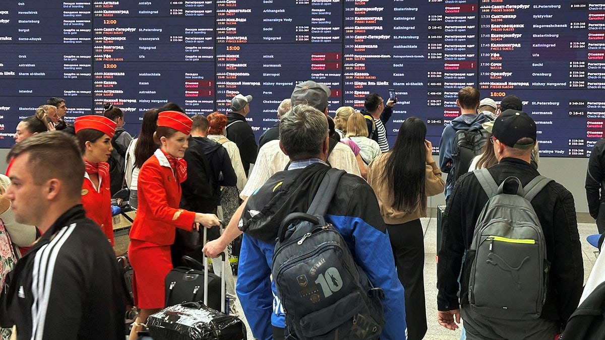 Moscow Sheremetyevo Airport delays and cancellations