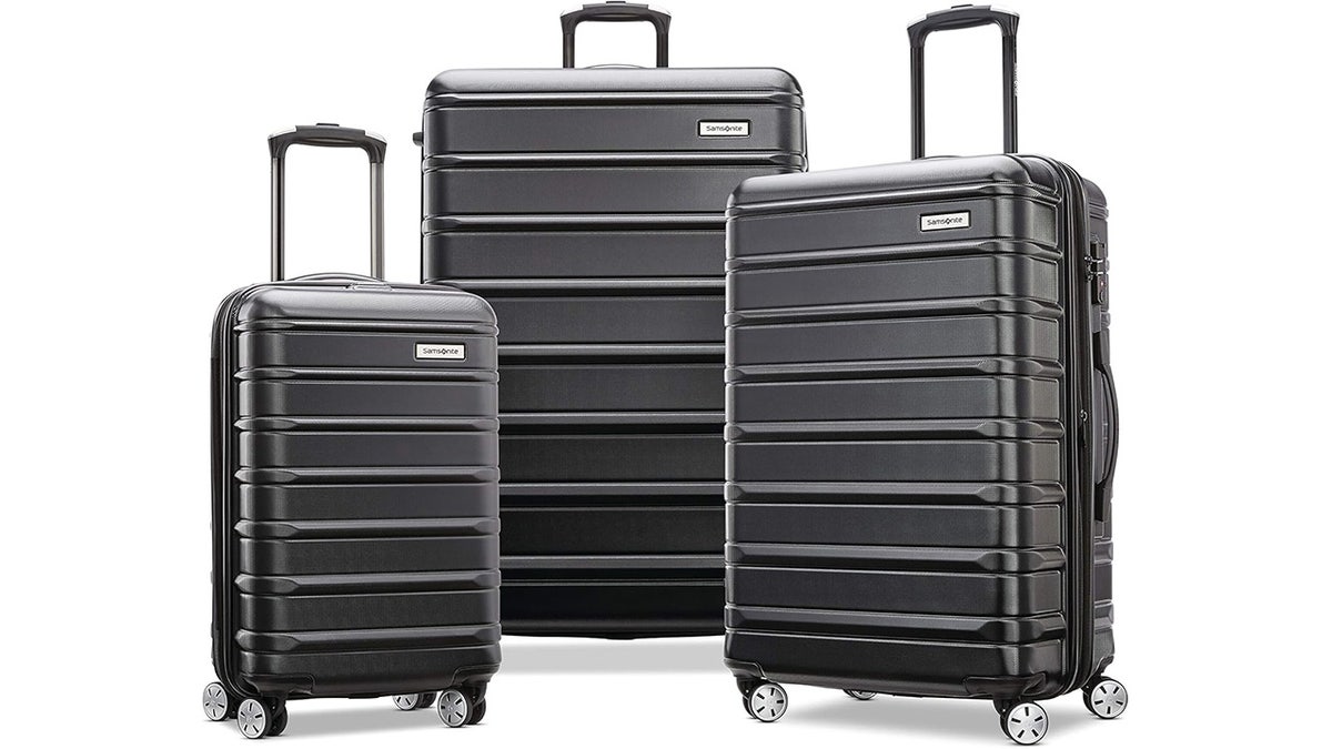 This set is lightweight and expands.