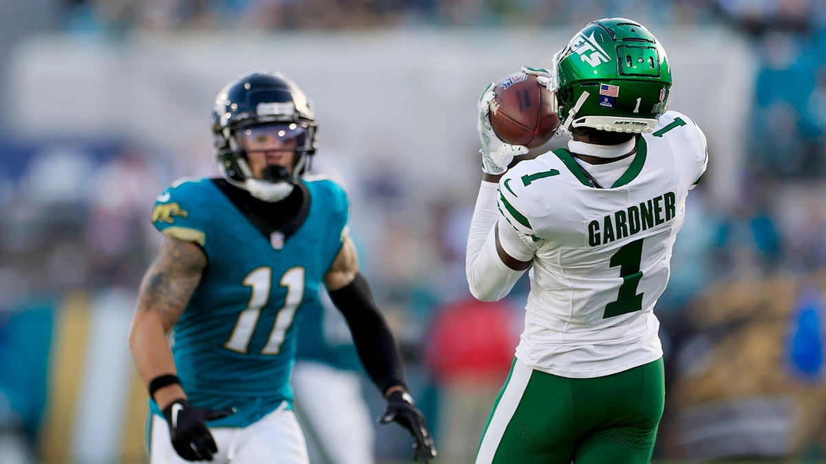 Sauce Gardner snags interception