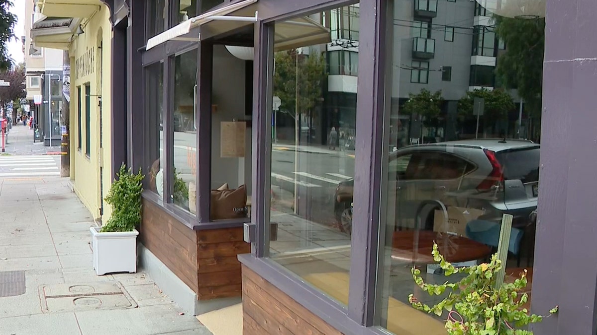 The outward appearance of a bag cafe