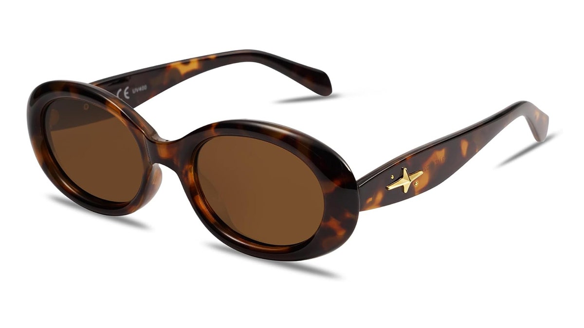These retro shades are perfect for this summer.