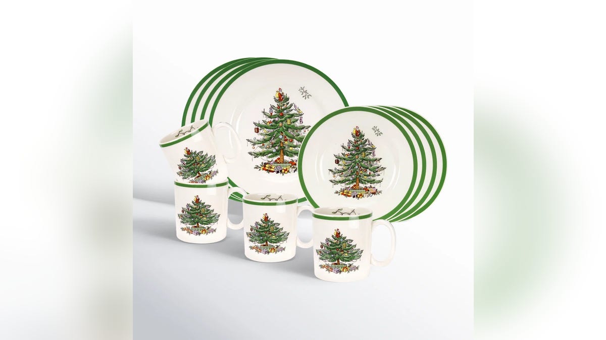 Get ready for Christmas with this set.