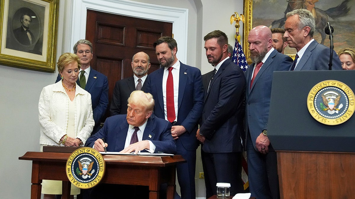 Trump signs an executive order