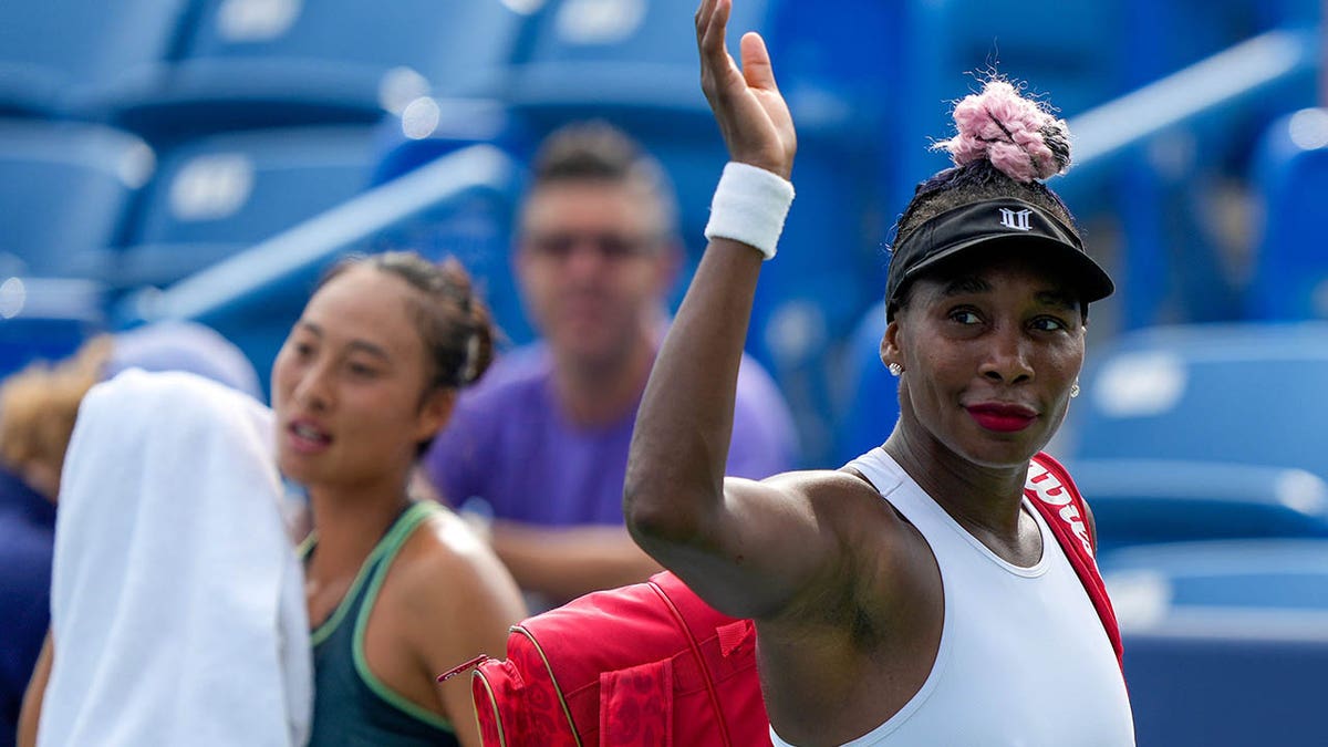 Venus Williams waves