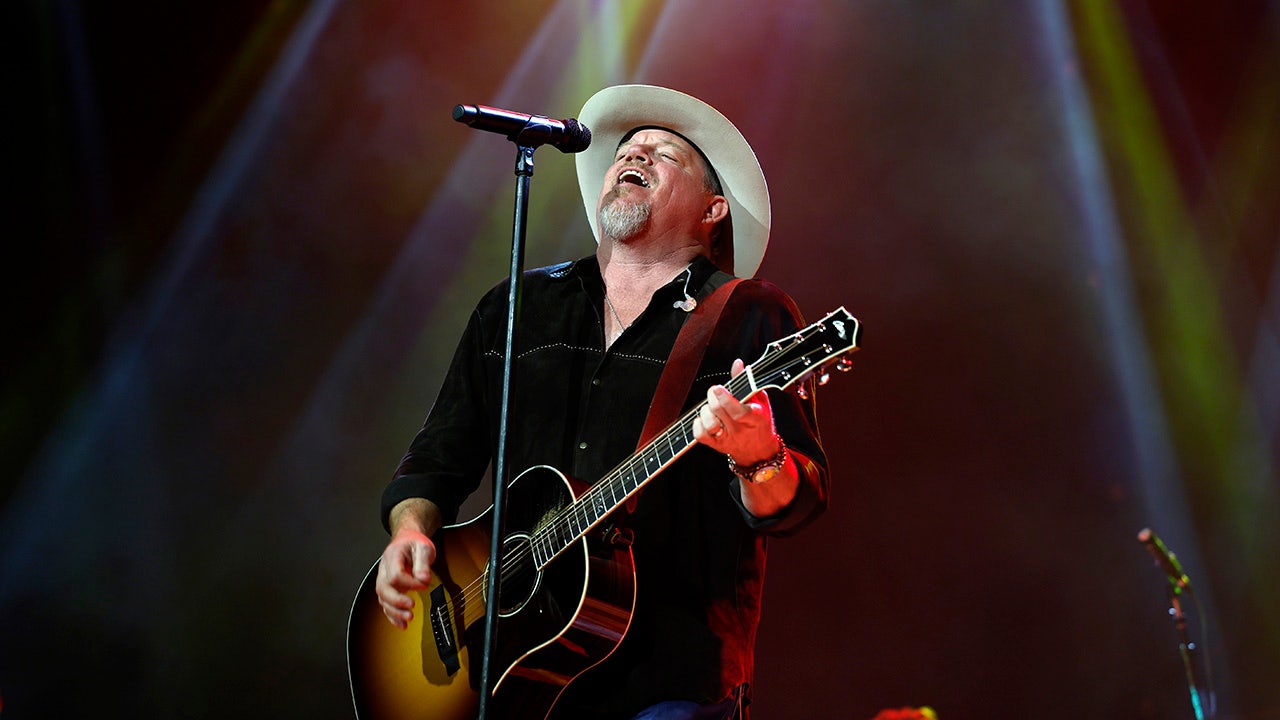 Top 10 Most Hilarious Patrick Star Quotes | Articles on WatchMojo.com, image size:1280x720