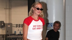 Fever's Sophie Cunningham turns heads with 'hot girls' message before game