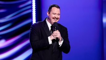 Chelsea Handler condena las bromas racistas en el «Roast» Kevin ; Shane le responde - Fox News