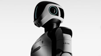 Job-killing robot learns at work, and it’s coming to the factory floor